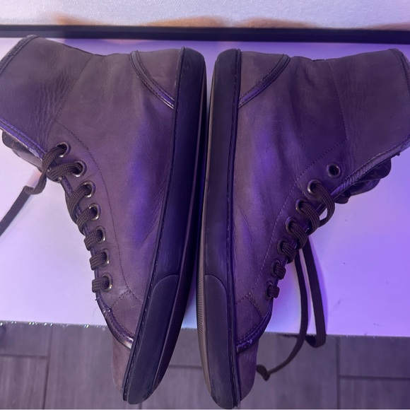 Louis Vuitton Monogram "Brea" Sneakers - Brown
Leather & Canvas size 8 - 38 - Picture 10 of 13